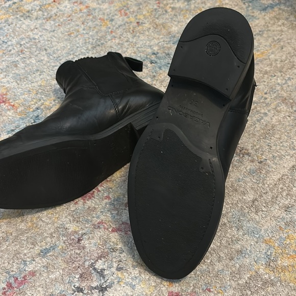 Womens Vagabond Amina Elastic Leather Festival Casual Chelsea boots in black - Picture 6 of 6